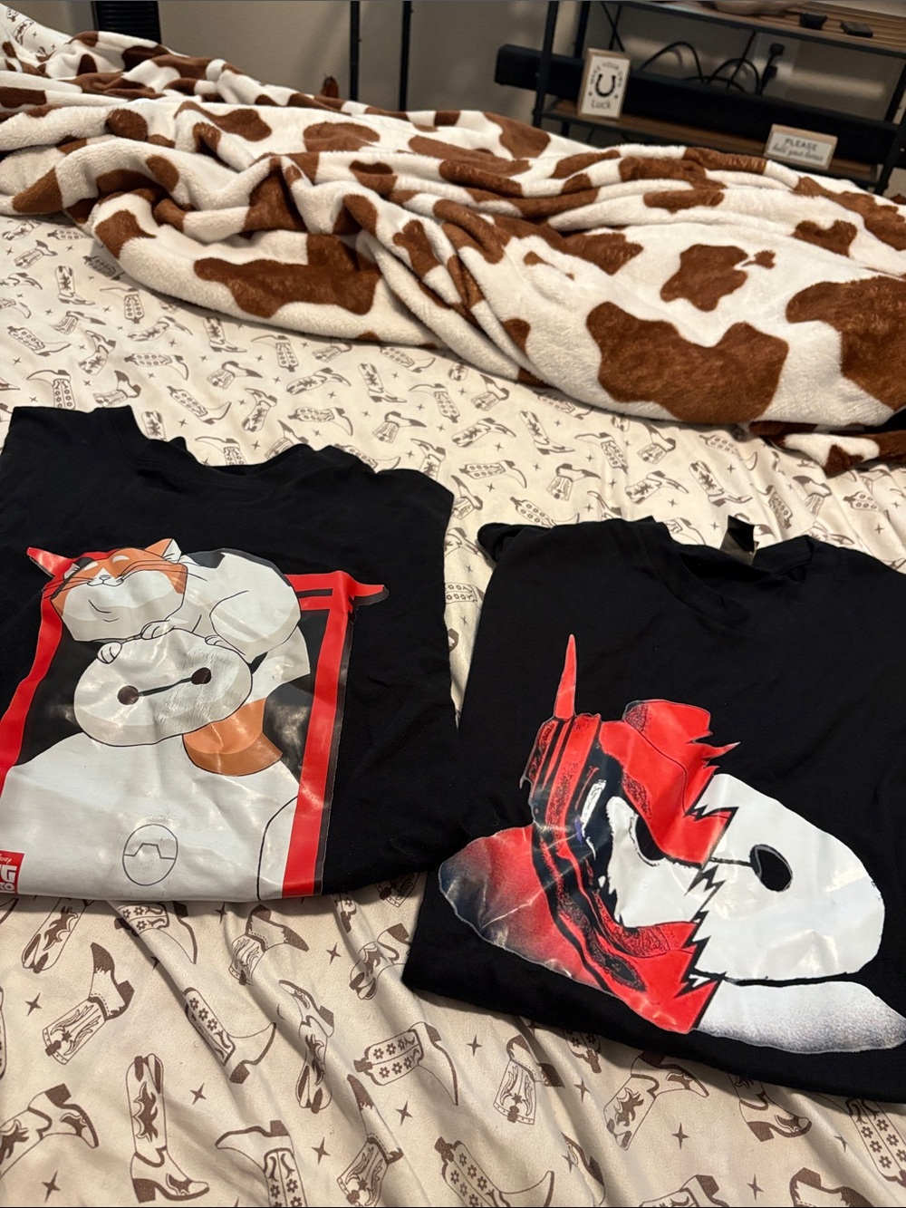 Black Character Graphic Top - Baymax-Inspired